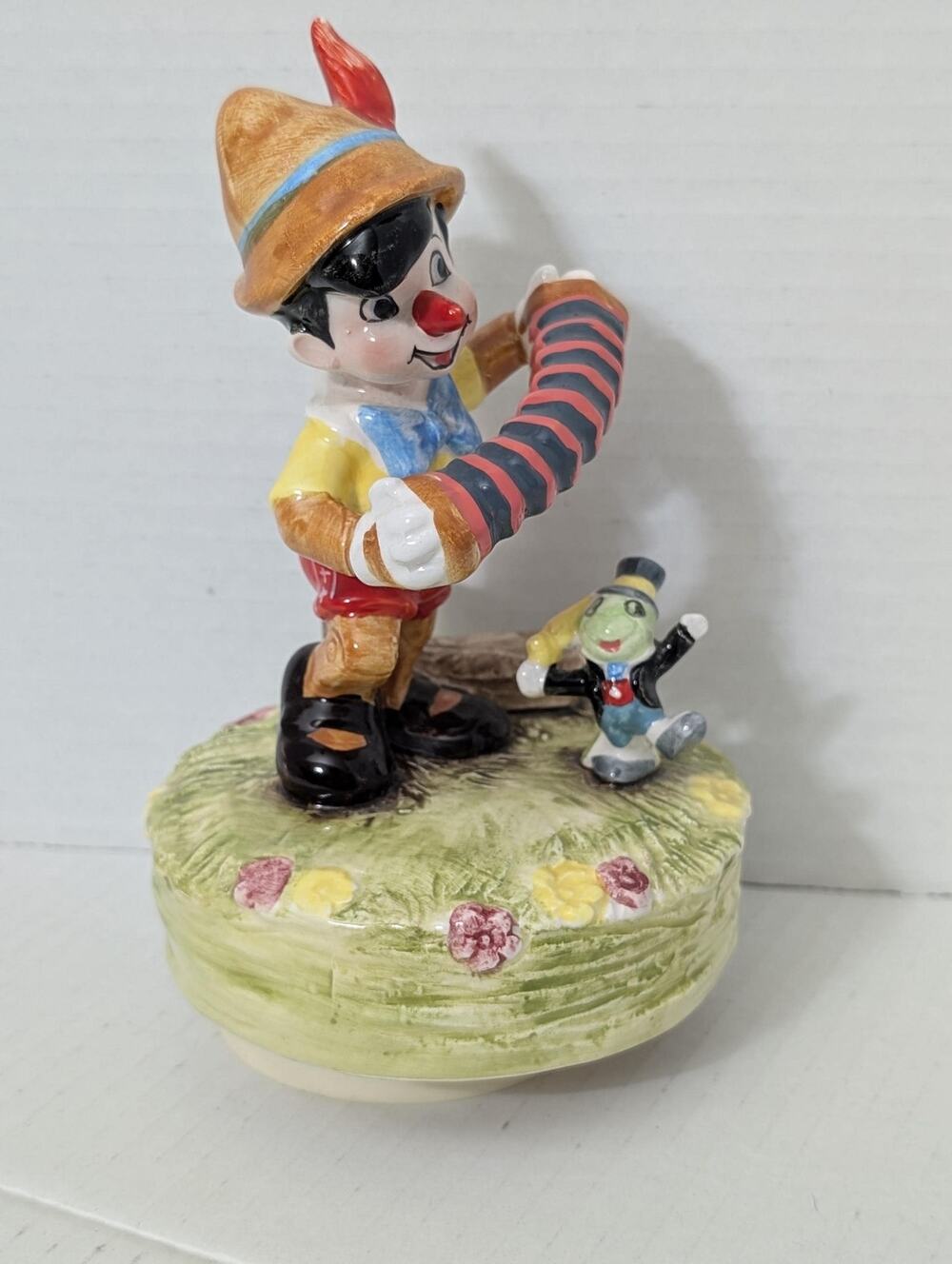 Vintage Disney Schmid Pinocchio Jiminy Cricket Music Box